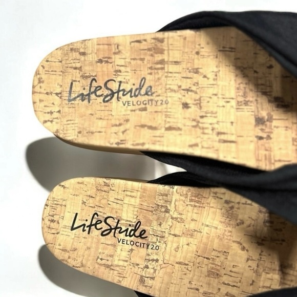 🌻NEW w/box Life Stride Velocity 2.0 Women's Happy Black Thong Sandals Size 10 - Picture 7 of 10